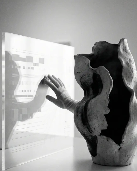 Featured image for AI-Assisted Decision Making: Where Humans Still Beat Machines